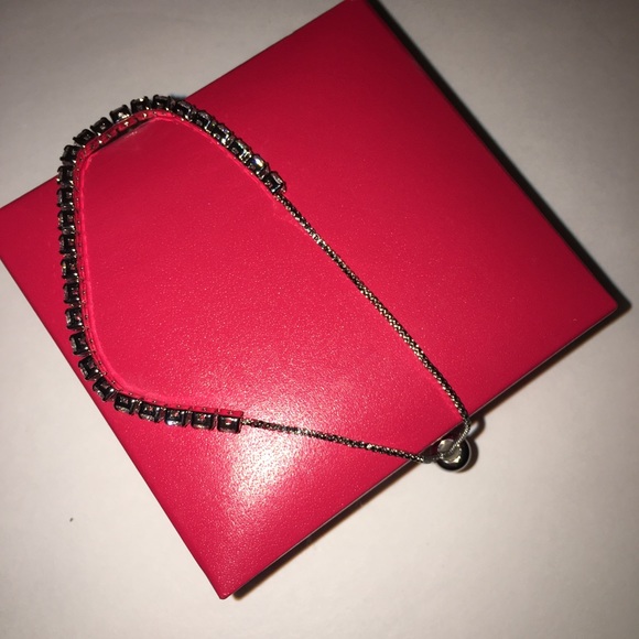 Women’s V.C Diamond bracelet - Picture 3 of 4